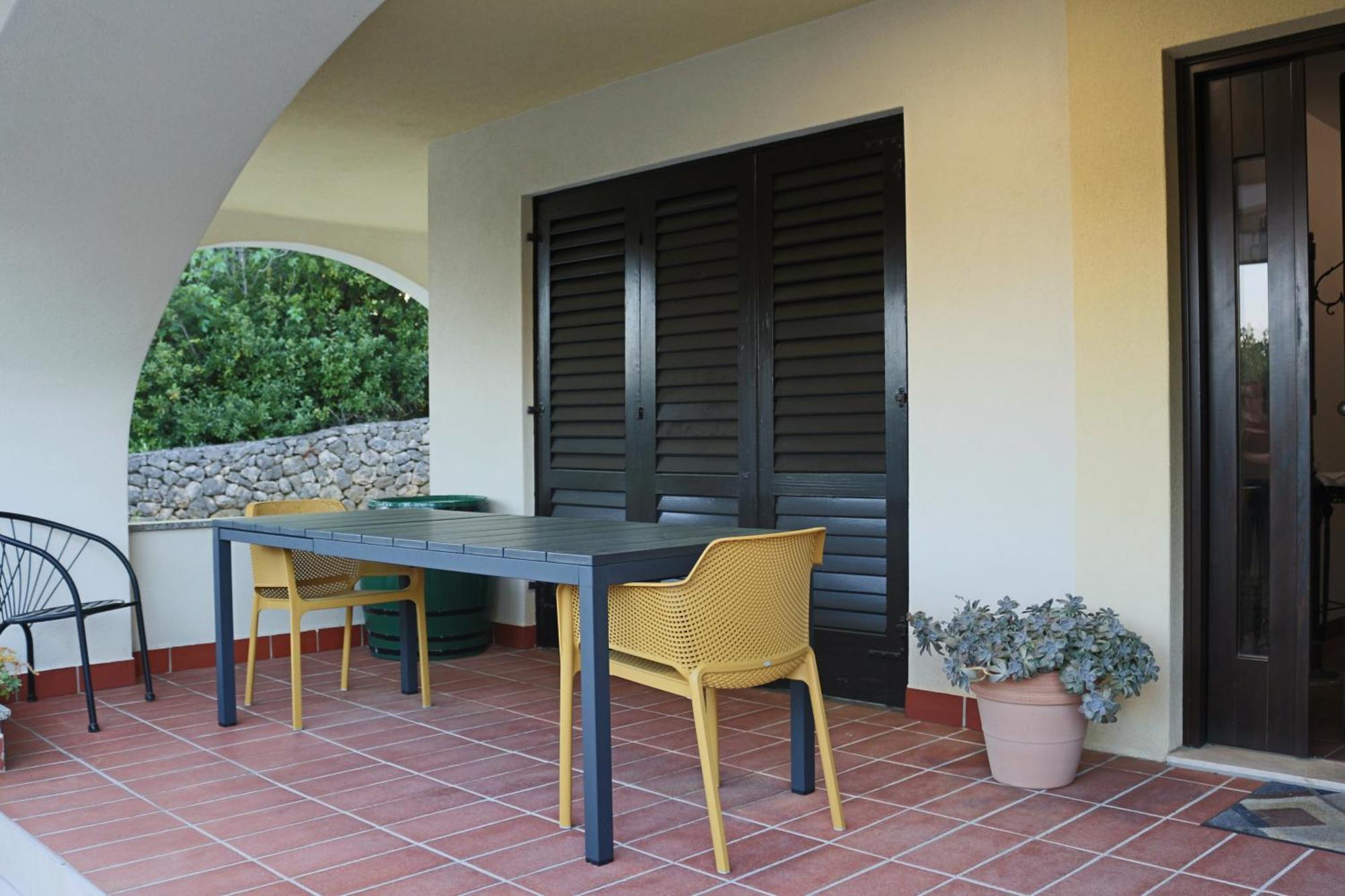 Apartman Mariolina Apartment Krk Town Exterior photo