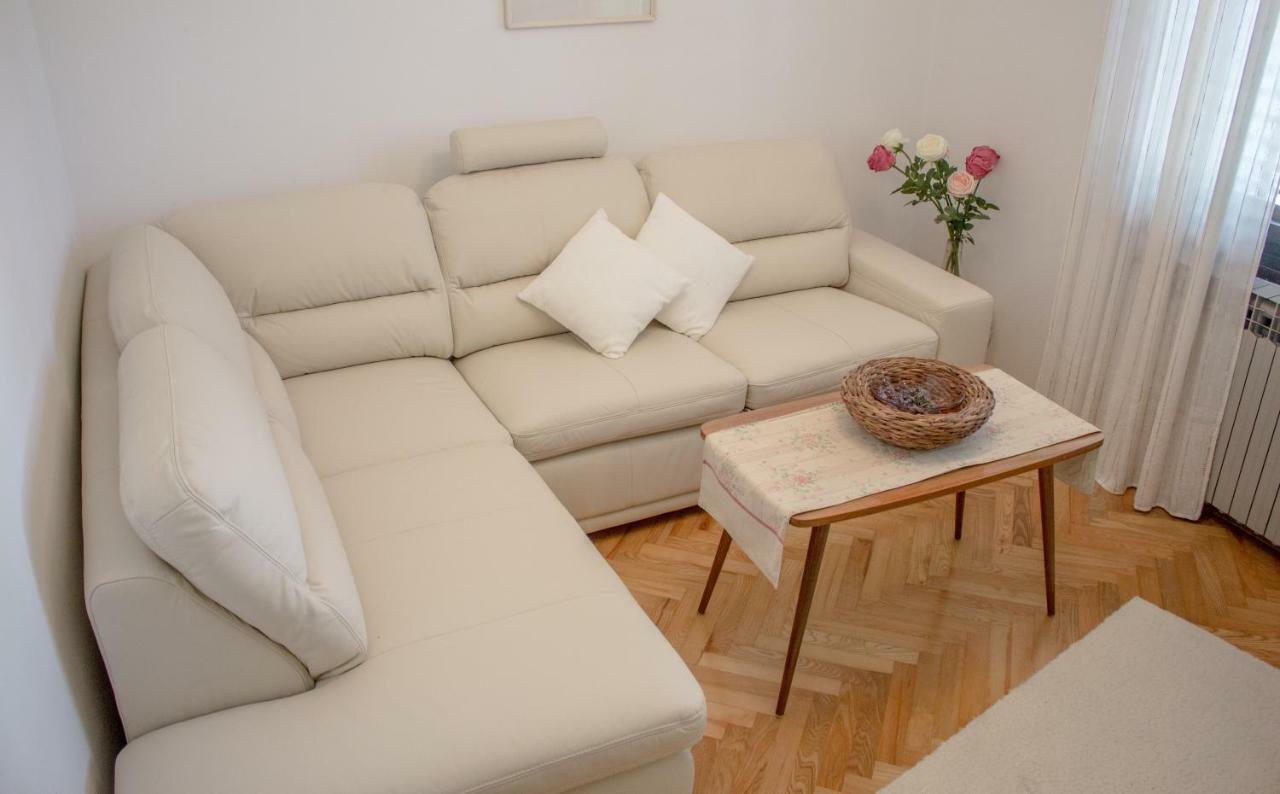 Apartman Mariolina Apartment Krk Town Exterior photo